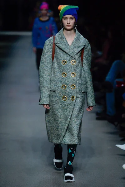 Look 53